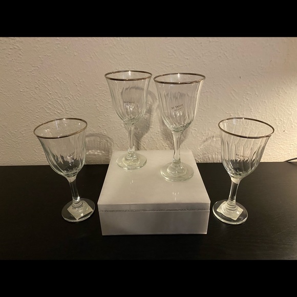 Dining 4 Wine Glasses From Homegoods Poshmark